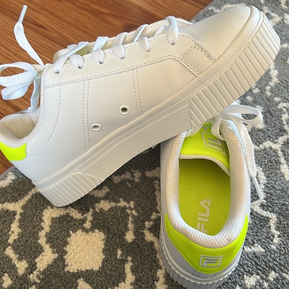 White and Neon Yellow FILA sneakers - Picture 2 of 4